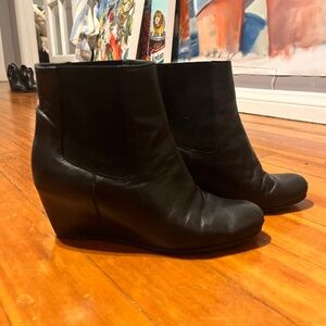 Stuart Weitzman wrapped wedge boots